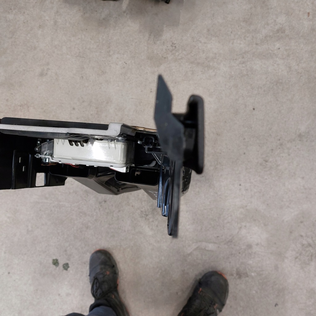 фото №7, Bmw e65 lift тунель середній