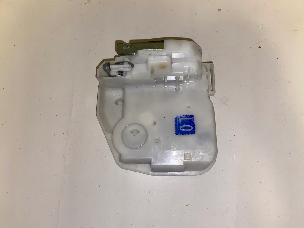 фото №1, Замок дверь правый a047218 mitsubishi