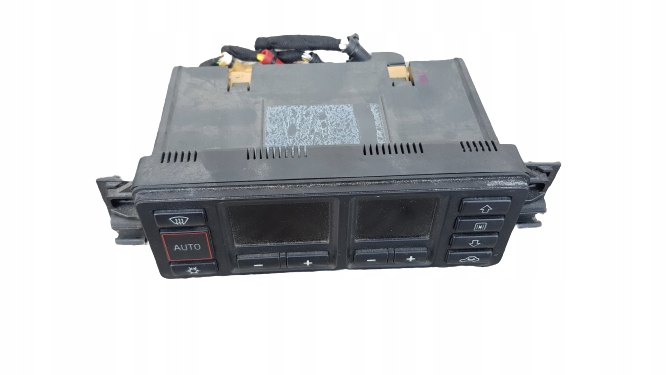 фото №1, Audi a3 8l панель кондиционера обдув