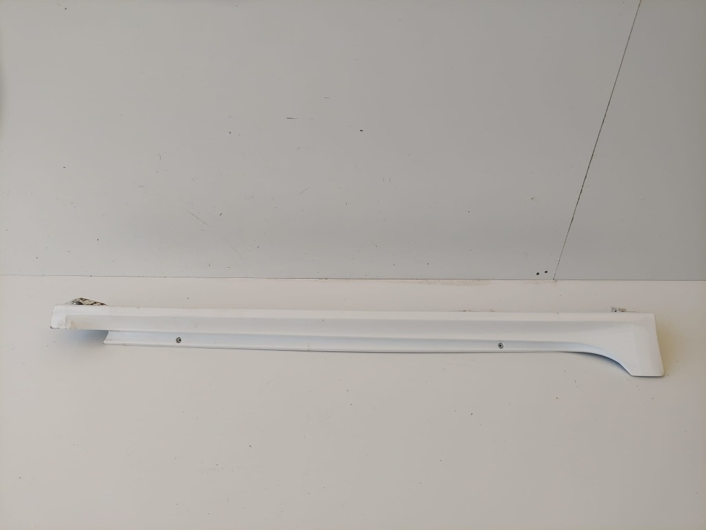 фото №1, Toyota yaris iv молдинг порог правая 75851-0d100