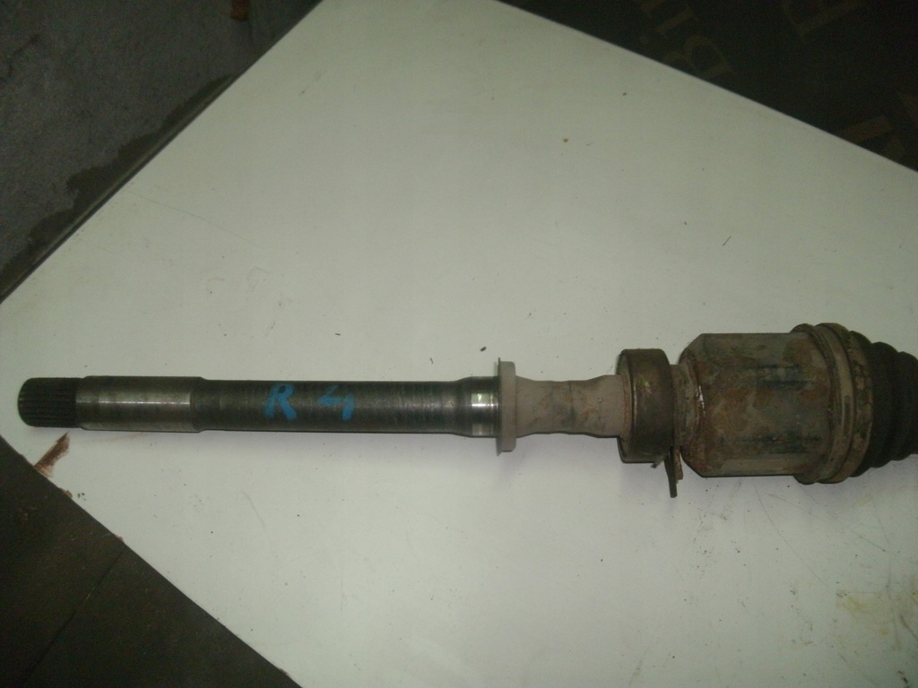 фото №2, Toyota rav-4 2.2 półośka правая