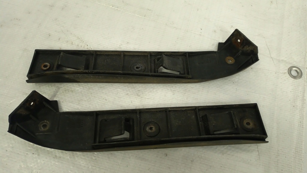 фото №9, Направляющая бампера p.p. vw bora sedan 1j5807184b