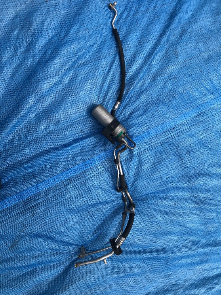 фото №1, Audi a4 b7 3.2 fsi шланг дроти кондиціонера