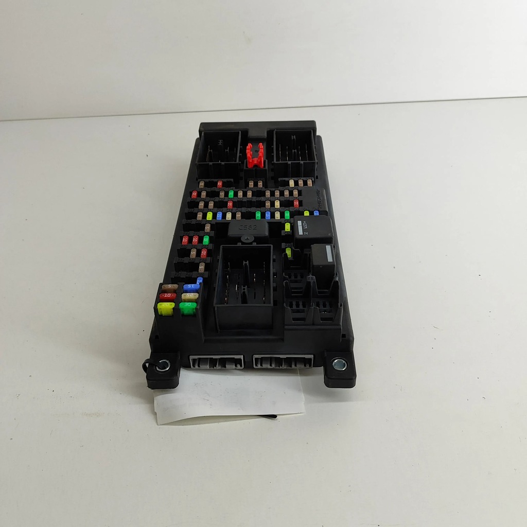 фото №2, Land rover range rover evoque l538 2012 рамка / модуль предохранителей