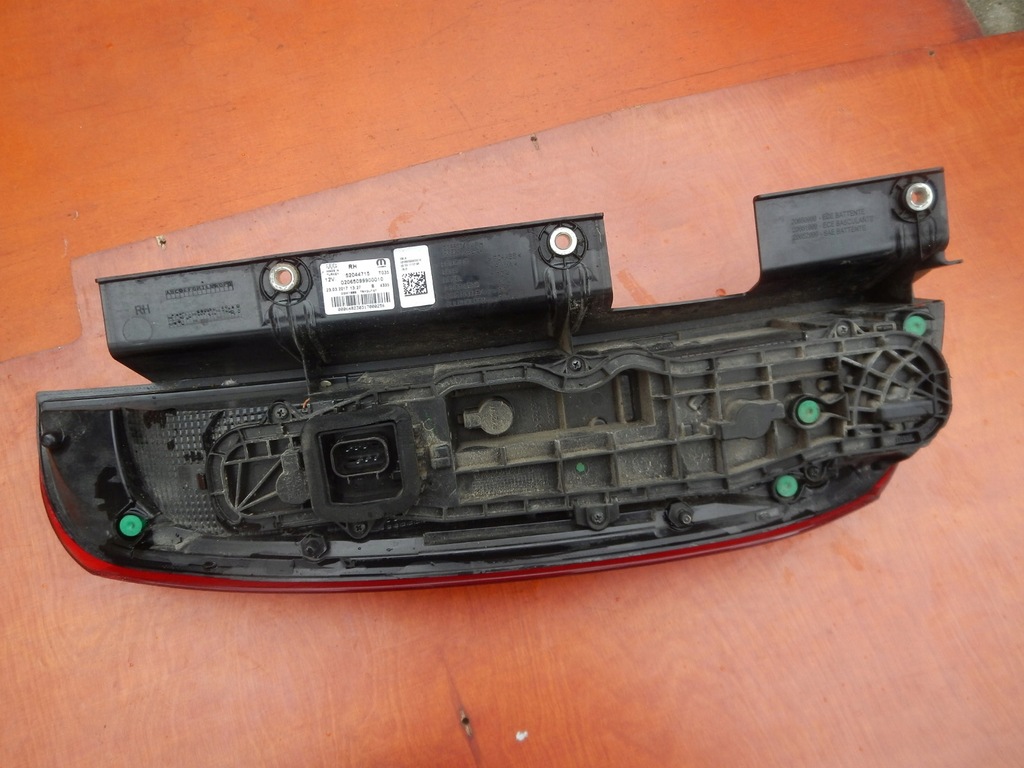 фото №10, Лампа правая задняя pod дверь fiat doblo ii lift 15-