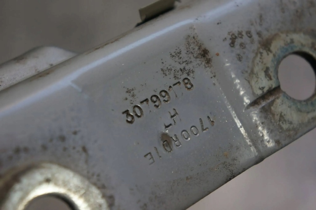 Петля привід капот лівий volvo s60 ii 2 - 30799178 Київ