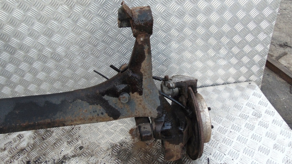 фото №11, Балка подвеска задняя corolla verso