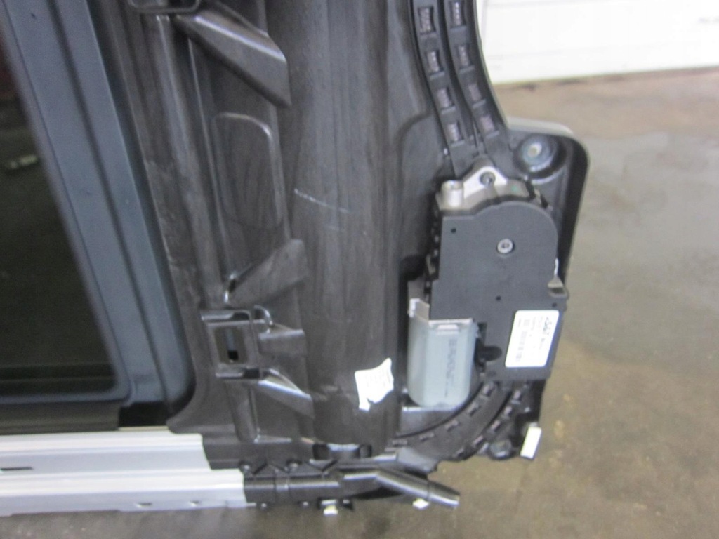 фото №11, Bmw x1 f48 крыша панорамный панорама люк 54107445467 7445467