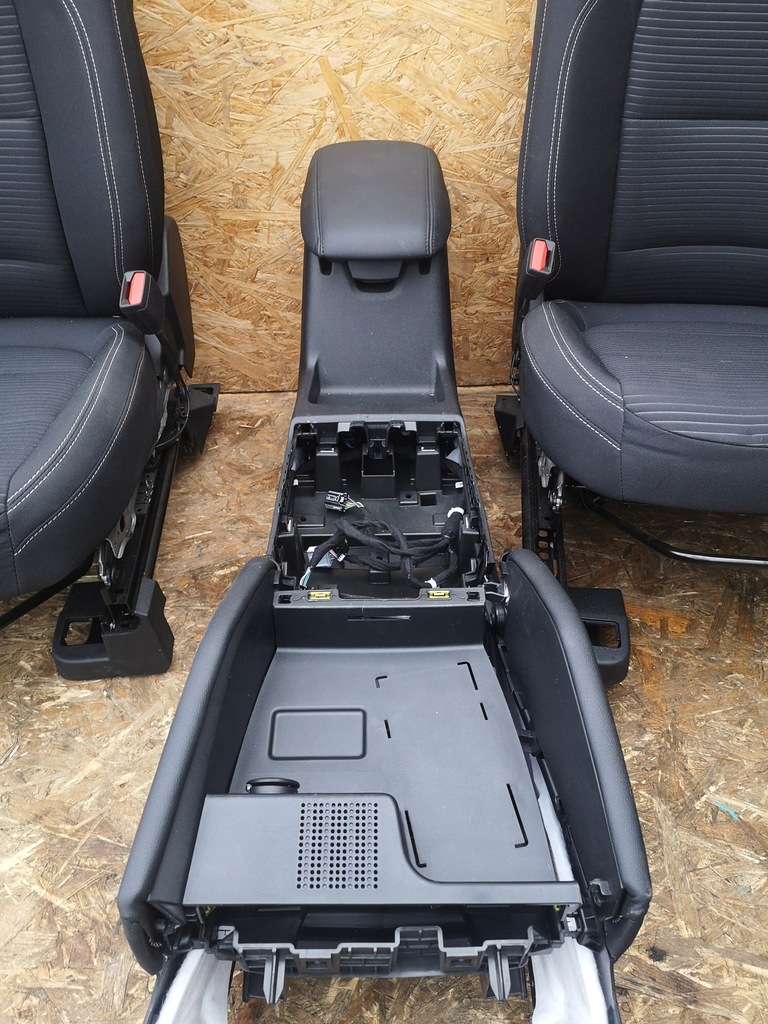 фото №6, Ford kuga mk3 сиденья заднее сиденье обшивки europa подогрев