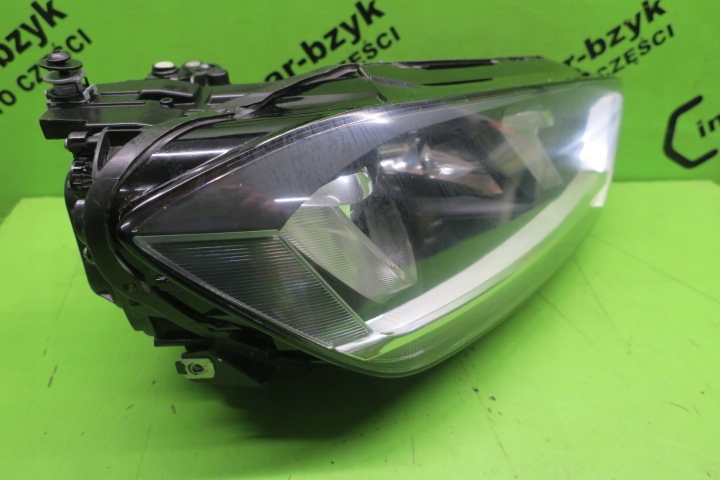 фото №3, Vw golf vii sportsvan фара правый full led