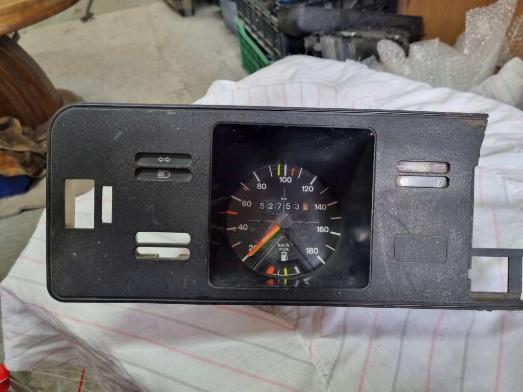 фото №1, Лічильник прилади vw golf i cabrio 175919035m