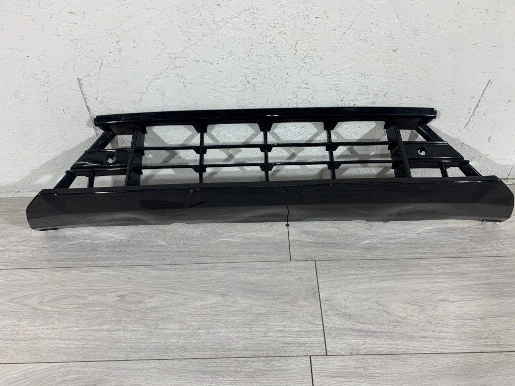 фото №1, Volvo xc60 ii lift 21- r-design решітка бампера