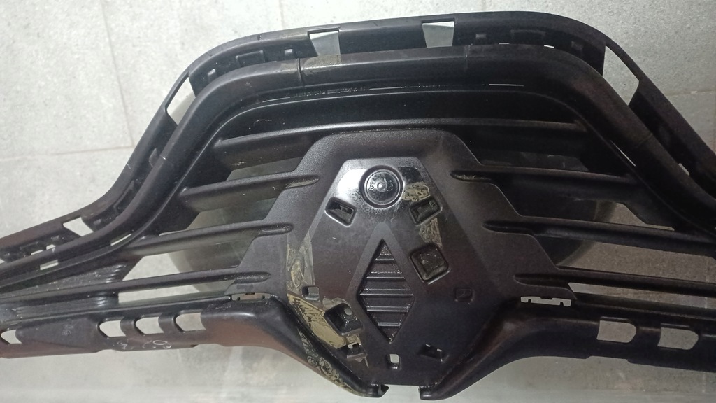 фото №1, Renault captur i 2013- 2017 решётка радиатора решётка радиатора 623102335r org fv