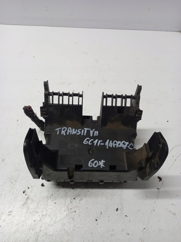 Купить Коробка предохранителей transit mk7 6c1t-14a067-ca
