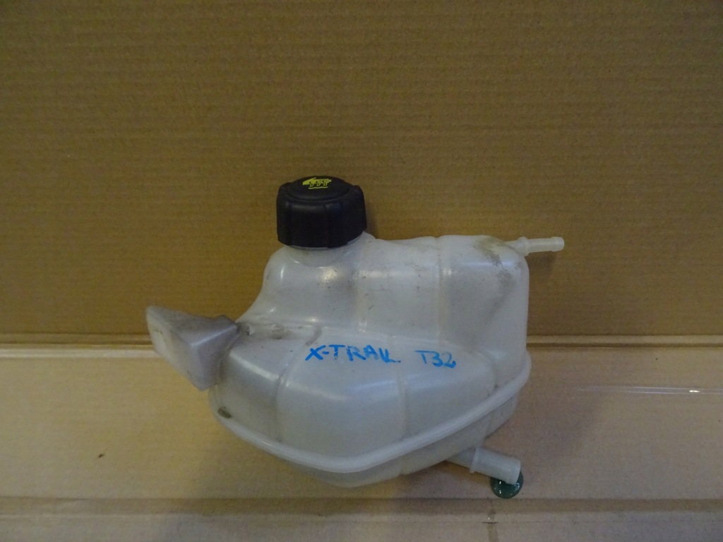 фото №1, X-trail t32 бак расширительный