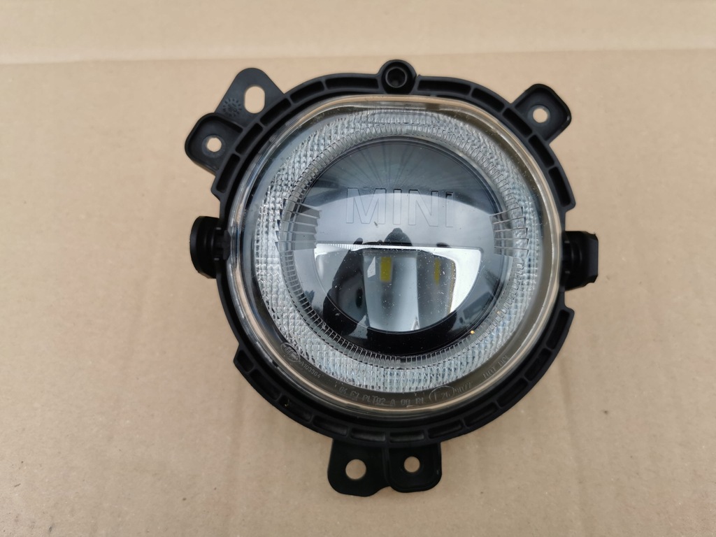 фото №1, Mini clubman f54 lift 19- противотуманная фара левый передний 7497771