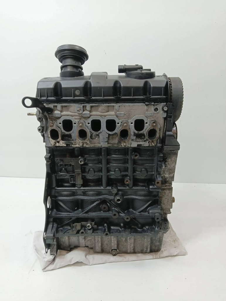 Купить Volkswagen golf iv 2001 двигатель комплект