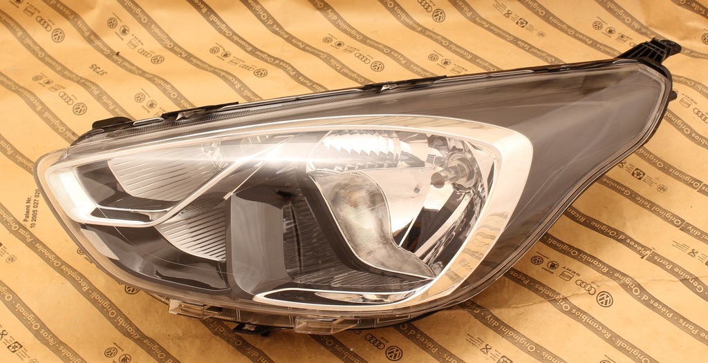 фото №1, Ford ka ka+ plus 16-18 лампа перед звичайна срібляста