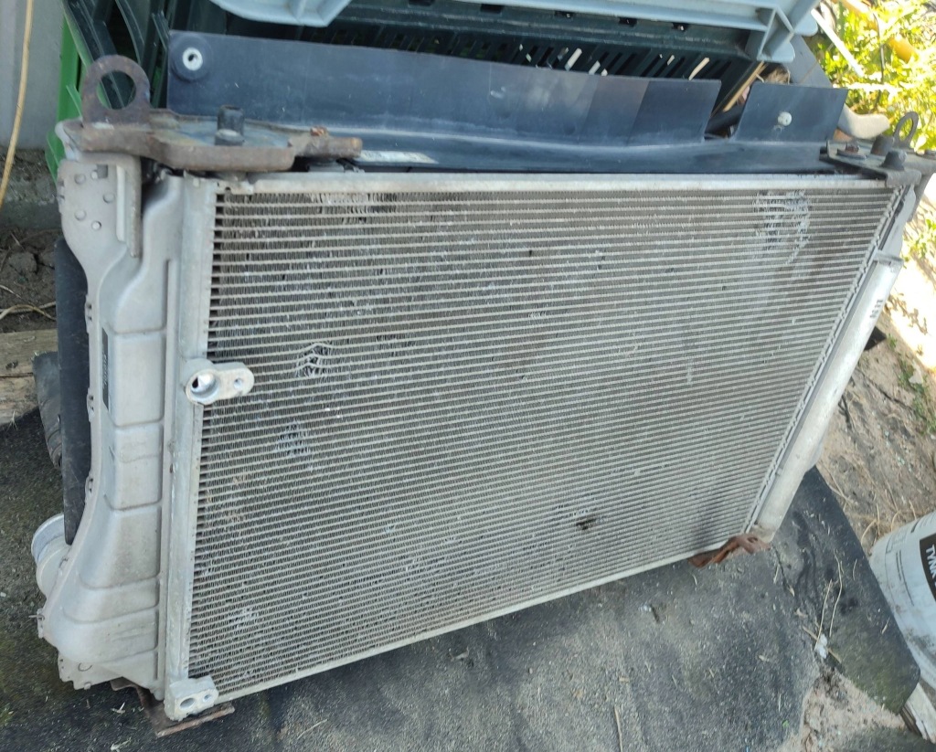 Комплект радіатор води кондиціонер інтеркулер вентилятори toyota avensis t27 2.2 Київ