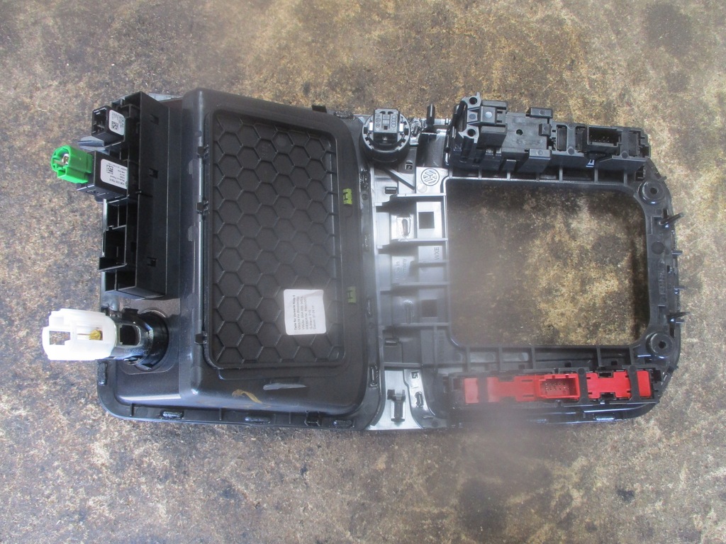 фото №7, Рамка тунель кнопка 517863284g vw golf sportsvan