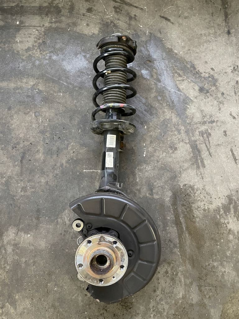 фото №1, Vw caddy iv 1.0 поворотный кулак левая амортизационная стойка