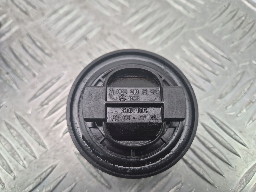 Заливна горловина оливи mercedes a160 w176 a2700100001 270.910 Київ