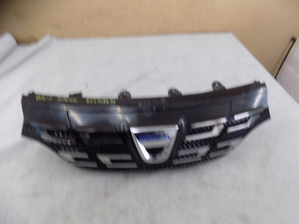 фото №8, Dacia spring решітка радіатора решітка радіатора емблема накладка 623105273r orgiinal