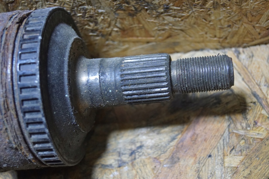 Приводной вал задний porsche boxster 986 98633202450 в Украине