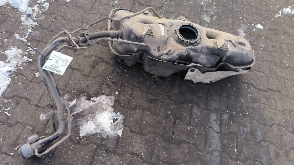 Купити Бак пального lexus es300h vii