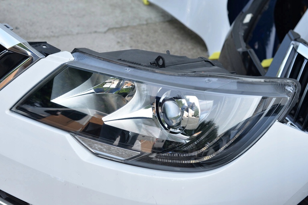 фото №11, Капот бампер решётка радиатора крыло лампа ксенон pas балка skoda superb ii 2012-2015