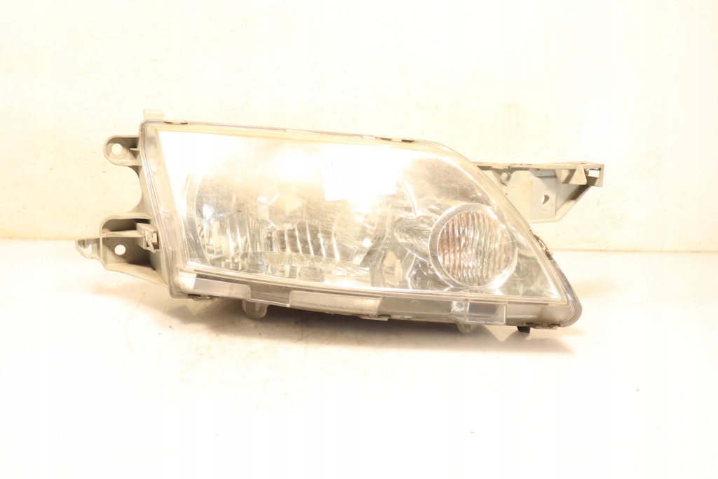 фото №2, Лампа права передня mazda premacy i