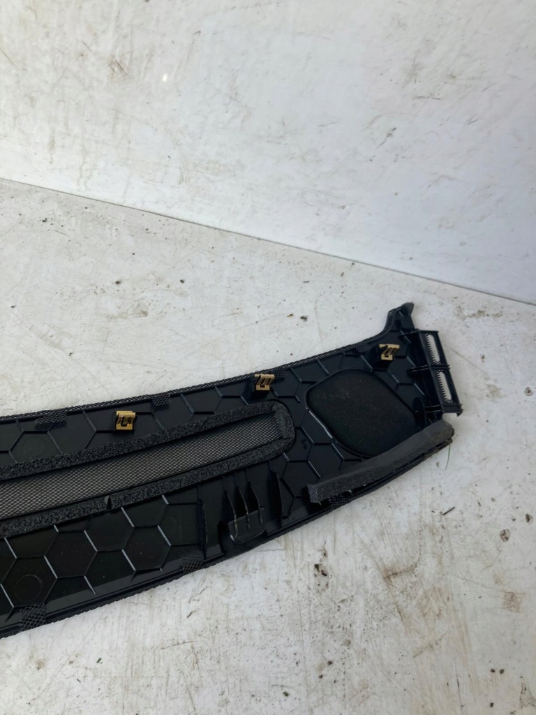 Молдинг решітка заглушка консолі tesla model s Недорого