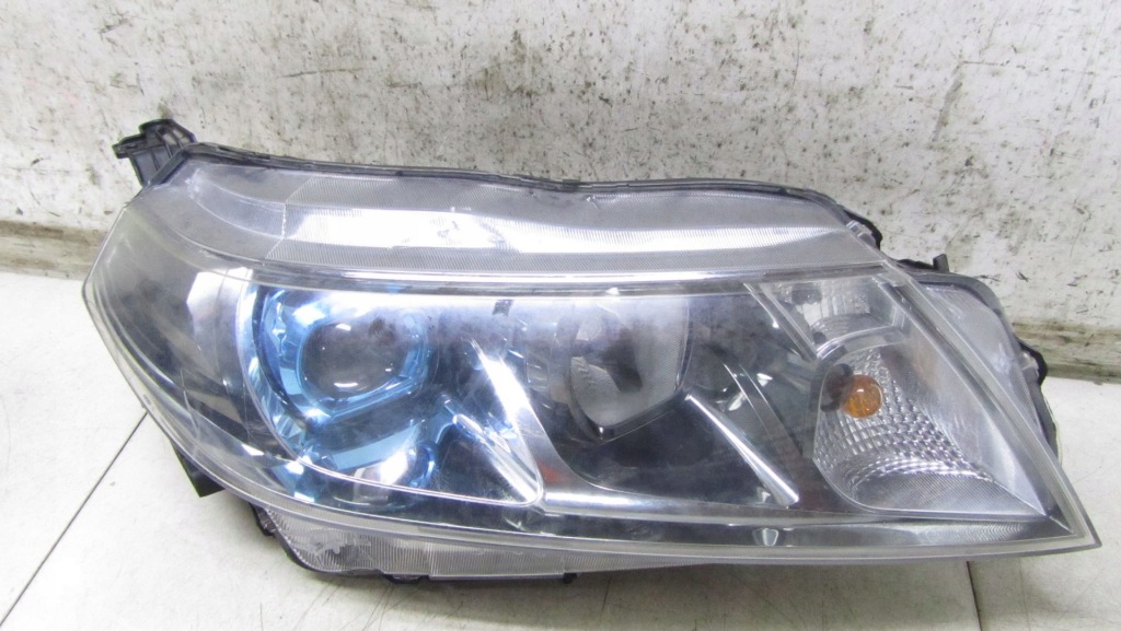 Купити Suzuki vitara 3 фара правий перед led 14-