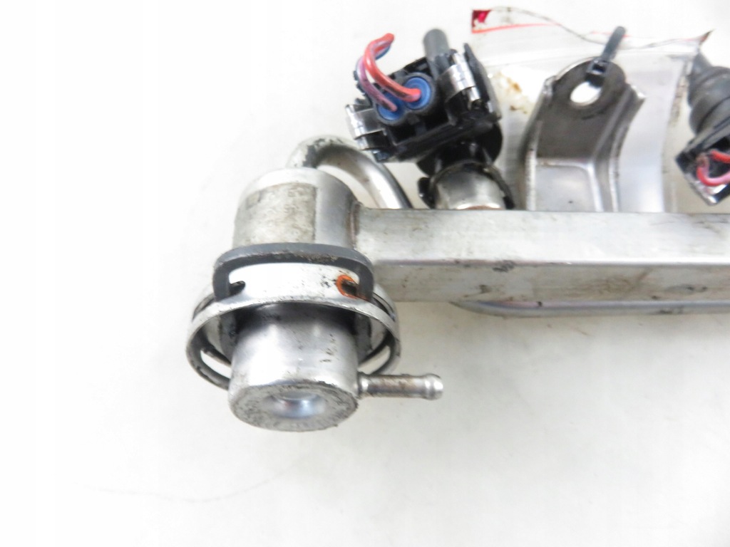 фото №8, Молдинг упорскування vw bora 1.8 06a906031d