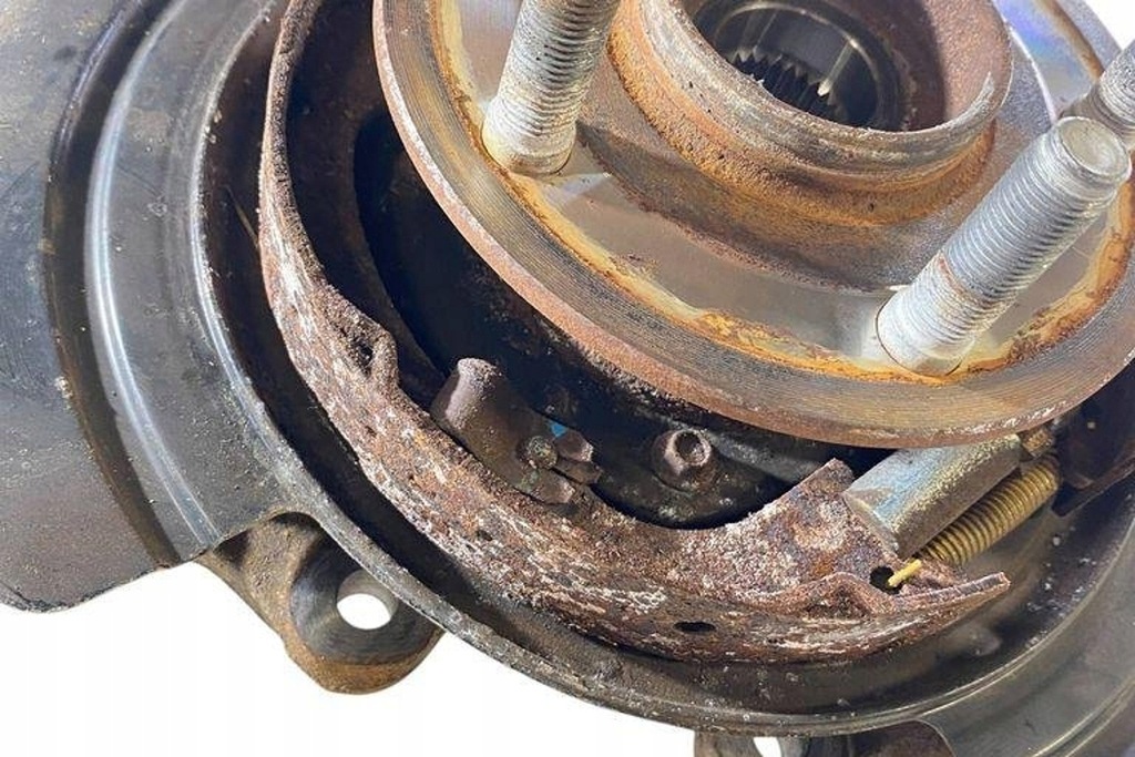 фото №11, Ступица заднего правого колеса jeep grand cherokee iv wk, wk2 04877112ac