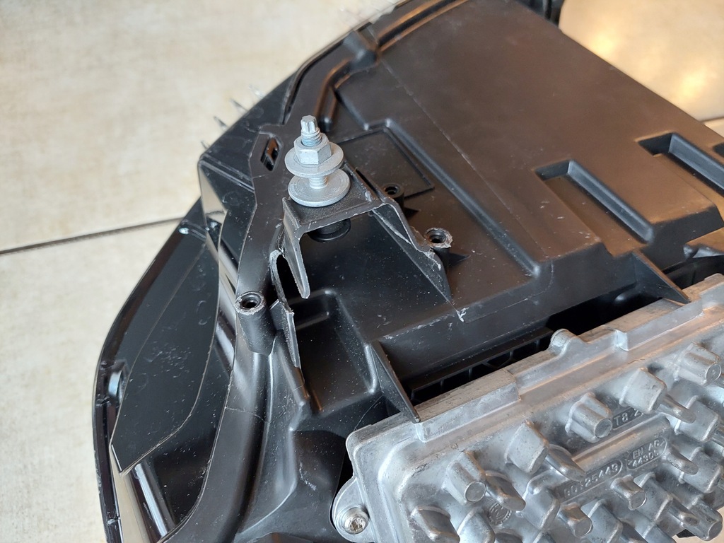 фото №8, Права лампа - full led - peugeot 208 ii - 2008 ii