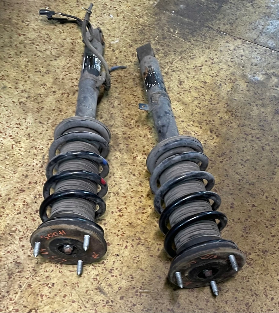 фото №1, Амортизатор пружина передній лівий lexus is 300h 2014-2019