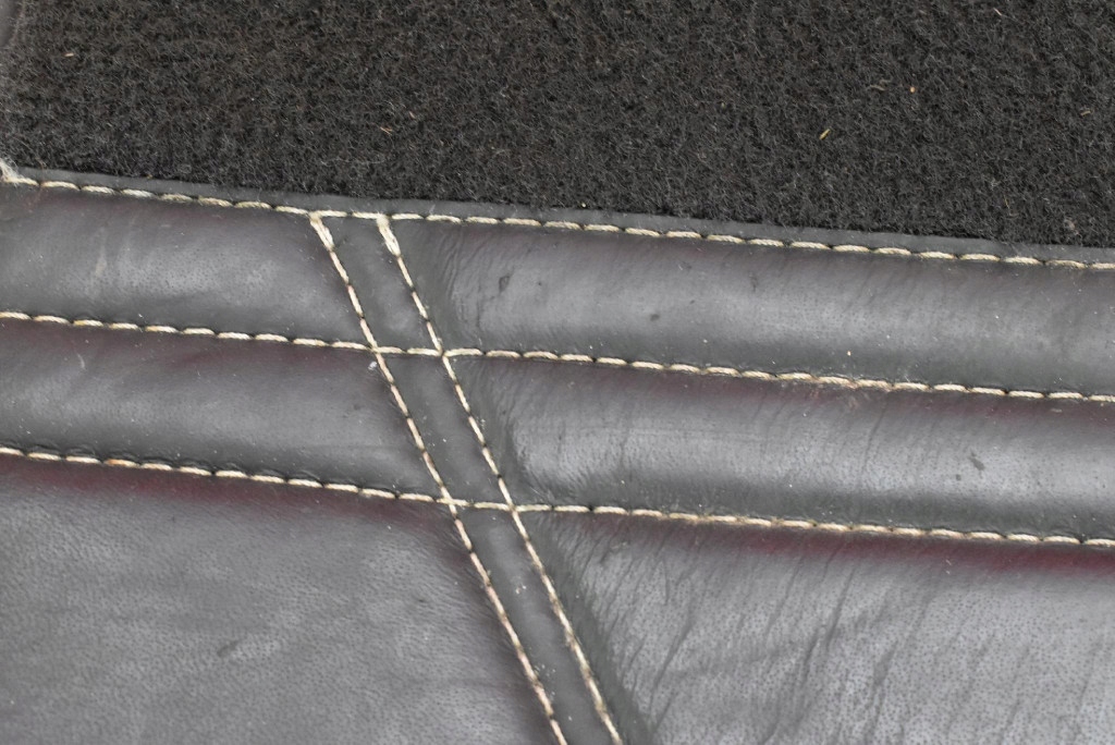 фото №5, Коврик коврики комплект pw210-42047 toyota bz4x 22-