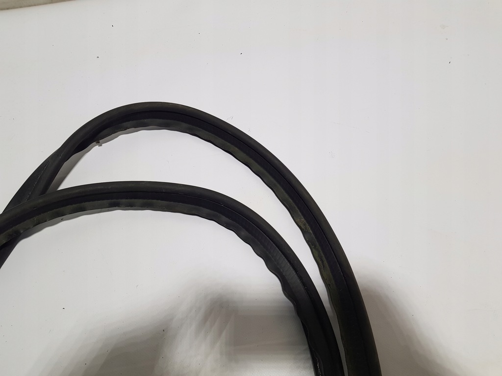 фото №6, Mercedes slk r171 w171 прокладка крышки багажника a1717500198