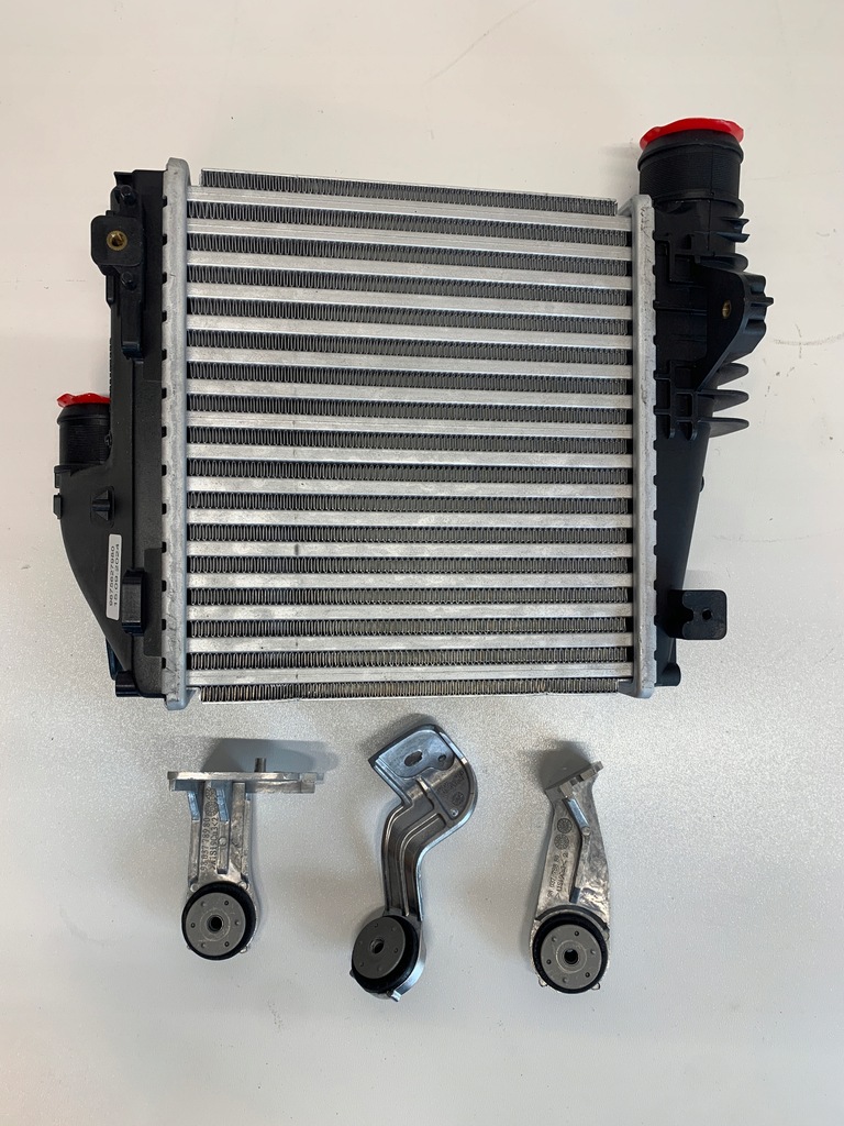 фото №1, Opel grandland інтеркулер новий з крепленнями kompletny