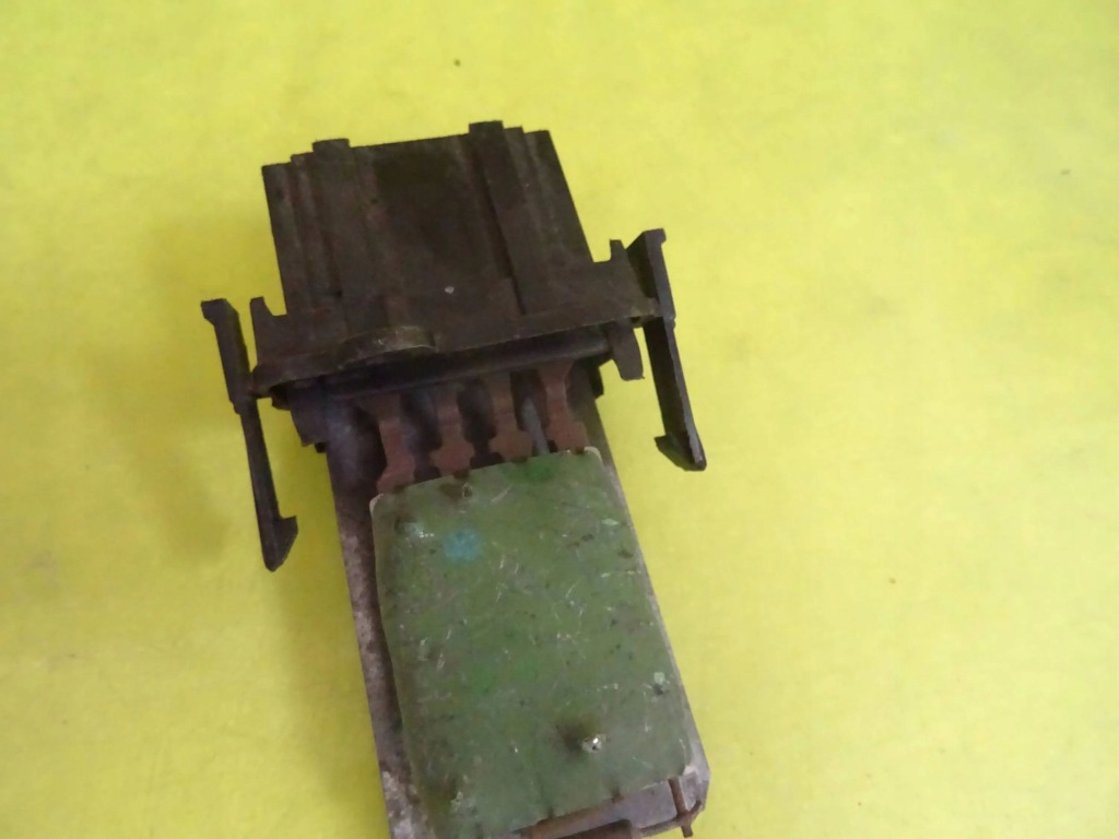 фото №5, Резистор резистор вентилятор обдув vw golf iii 3131090055 nr198