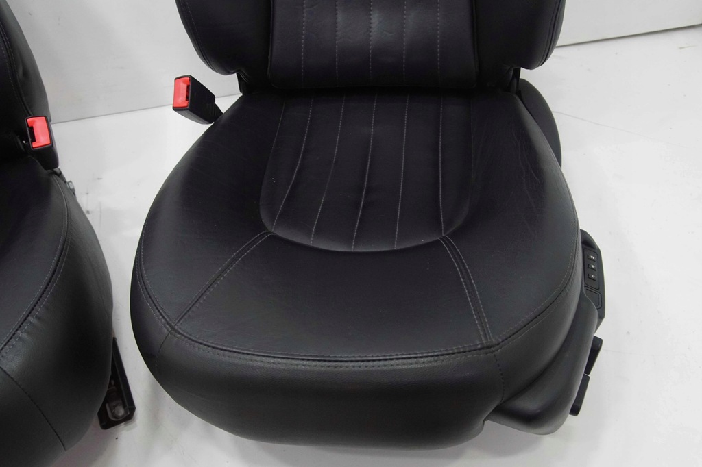 фото №9, Сидіння заднє сидіння org шкіра maserati 4200gt europa