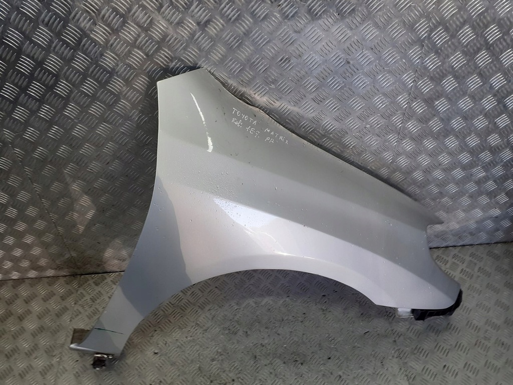 фото №1, Крила правий toyota matrix 1e7