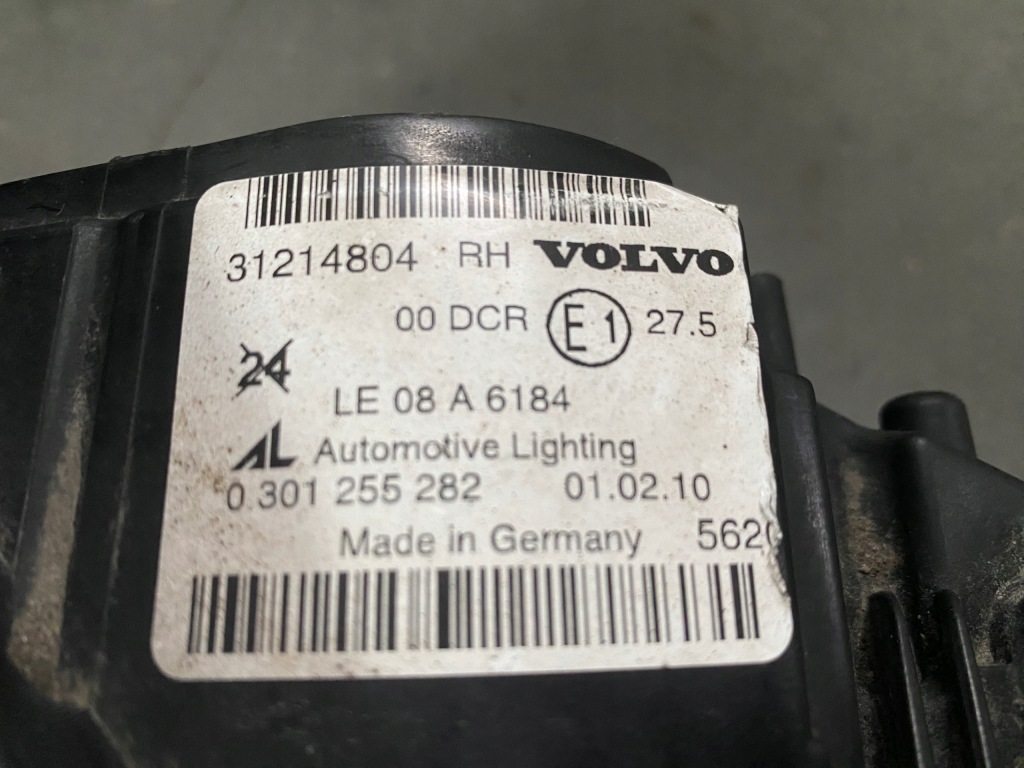 фото №2, Volvo c30 lift ксенон лампа передняя правая