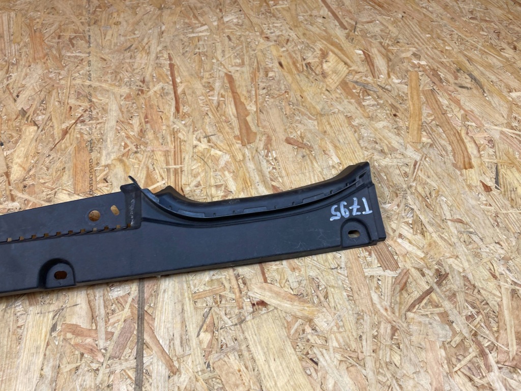 Накладка захист прокладка крила перед права volvo xc90 ii 31371764 Київ