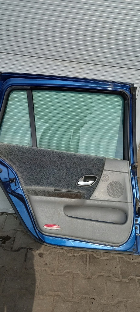 фото №10, Дверь левая задняя renault laguna 01r kombi