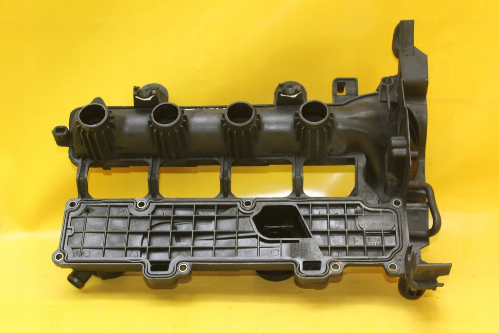 фото №8, Крышка клапанов 8hz peugeot 207 1.4 hdi