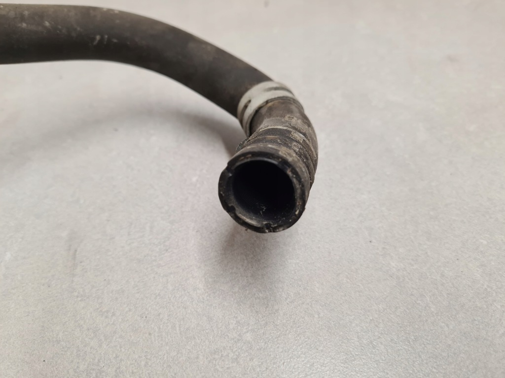 Шланг пабтрубок  трубка жидкость воды радиатора partner iv berlingo iv combo e 1.5 Оригинал