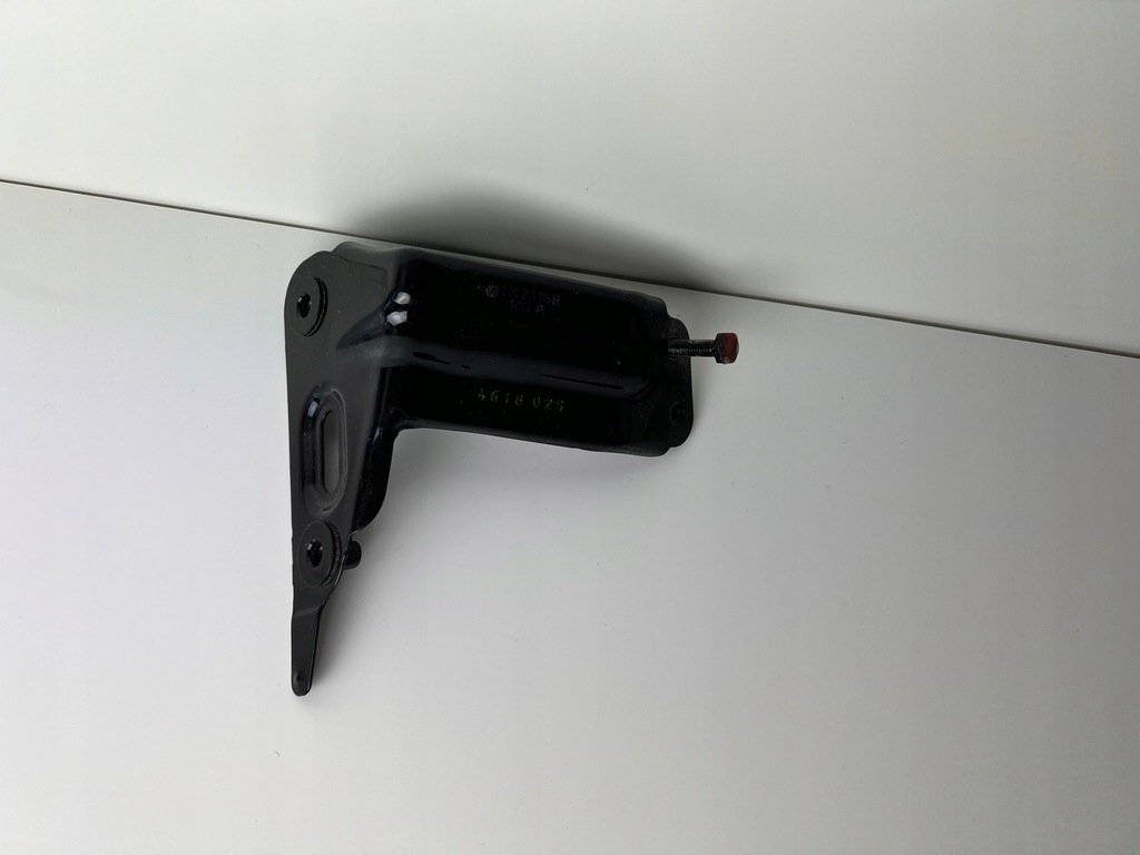 фото №1, Vw golf 7 vii кронштейн крыла левый перед black