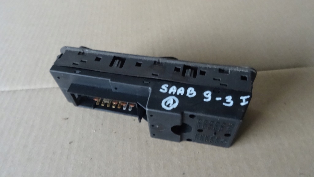 фото №5, Saab 1 i 9-3 93 панель керування перемикач вікон